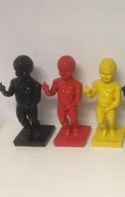 manneken pis f finger kunst beeld  zwart