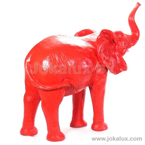 olifant rood slurf omhoog polyester beeld 