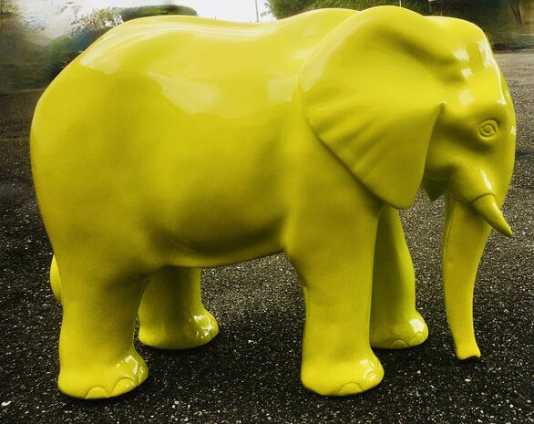 Olifant Ollie polyester beeld 