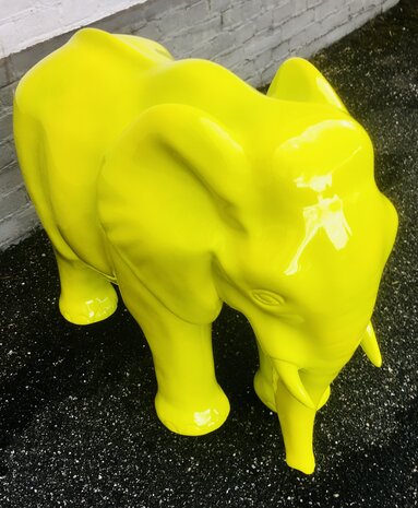 Olifant Ollie polyester beeld 